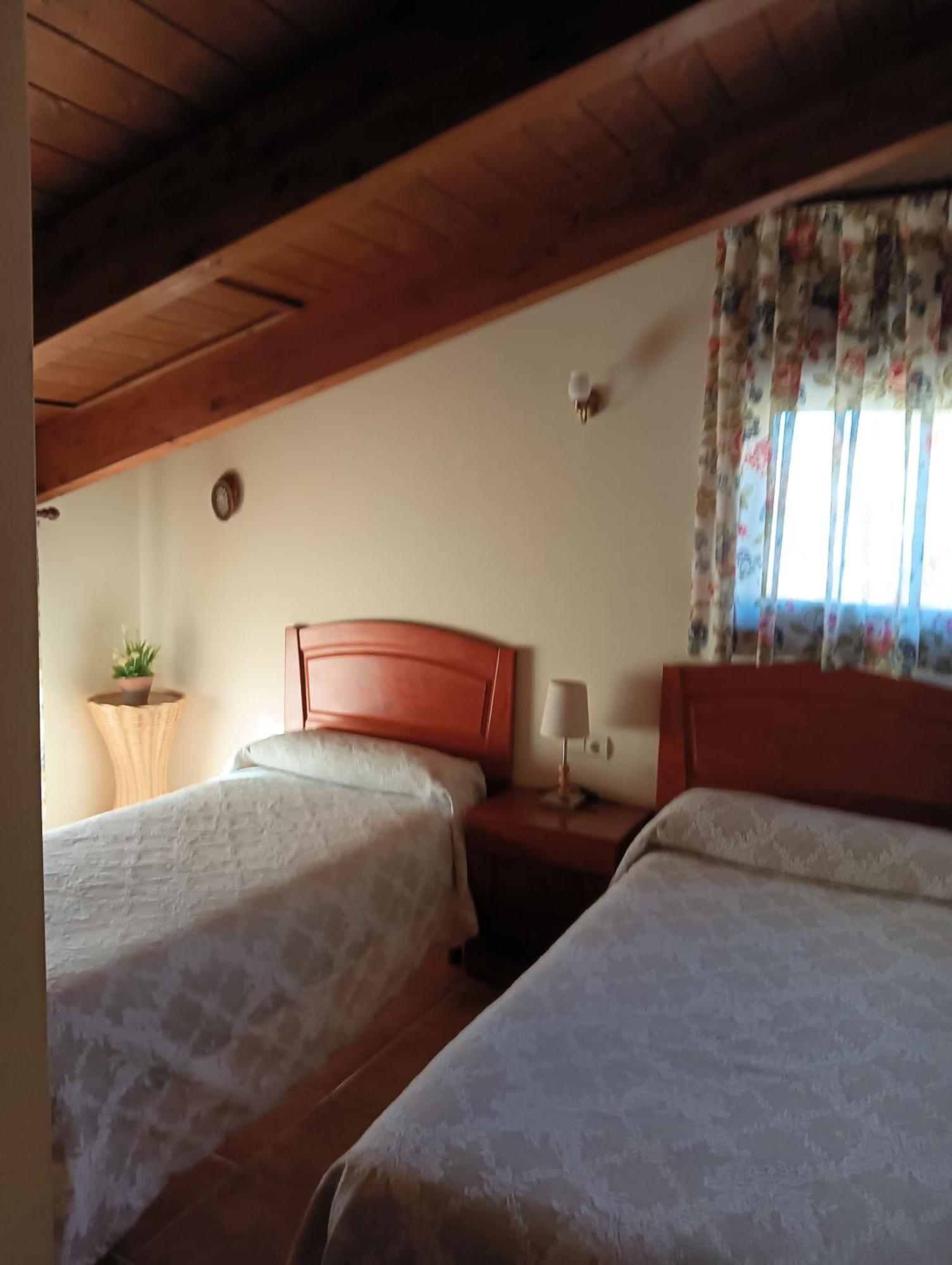 Hostal Sol De La Vega Альбаррасін Екстер'єр фото